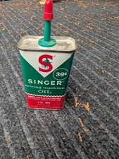 Vintage Singer Sewing Machine Oil 4 Oz Handy Oiler Tin Metal Can Full 39 Cents