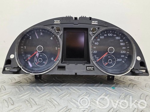 Volkswagen PASSAT B7 2011 Tachometer Kombiinstrument 3AA920870A