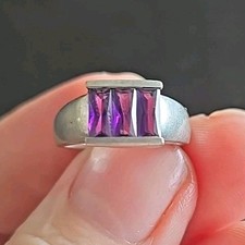 VINTAGE STERLING SILVER THREE EMERALD CUT AMETHYSTS BAND RING
