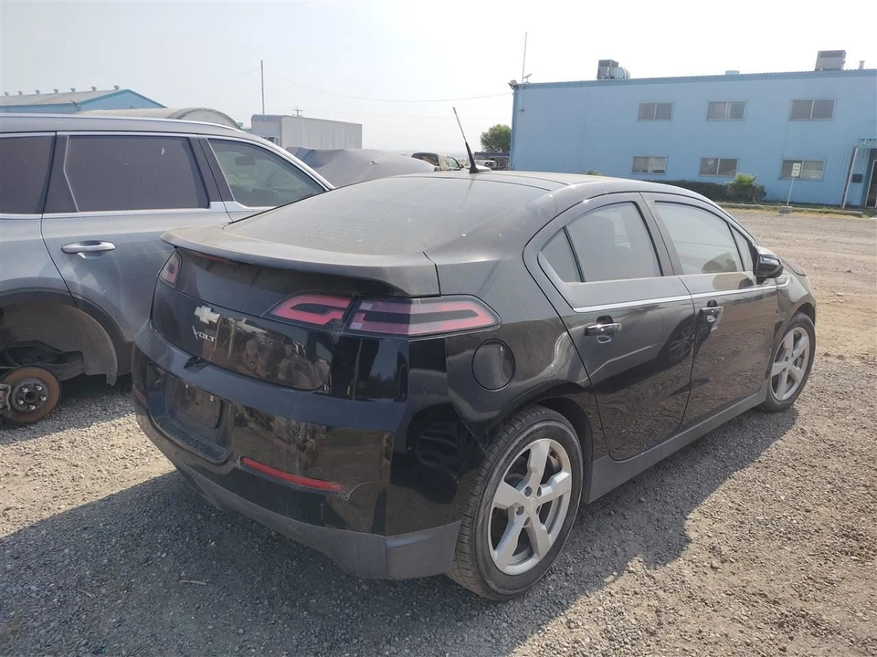 COOLANT RESERVOIR 25964133 2011-2013 CHEVROLET VOLT Foto 4 de 4