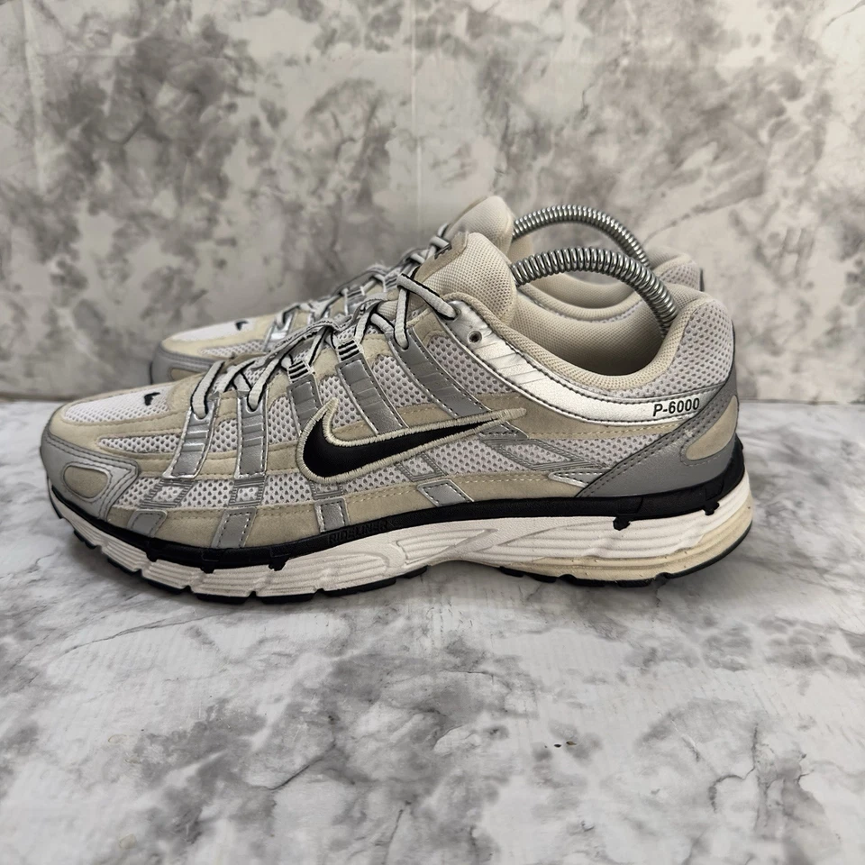 Nike P-6000 Mujer 9.5 Leche de Coco Zapatilla Entrenador Correr Hype Retro V6603 101 Foto 2 de 4