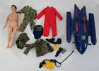 S-769 VINTAGE 1970'S HASBRO 12" GI JOE ACTION FIGURE WITH CLOTHING & ACCESSORIES