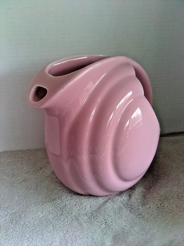 Vintage Art Deco Hall #1338 Pink Stoneware Pitcher - Drinkware Barware Kitchen