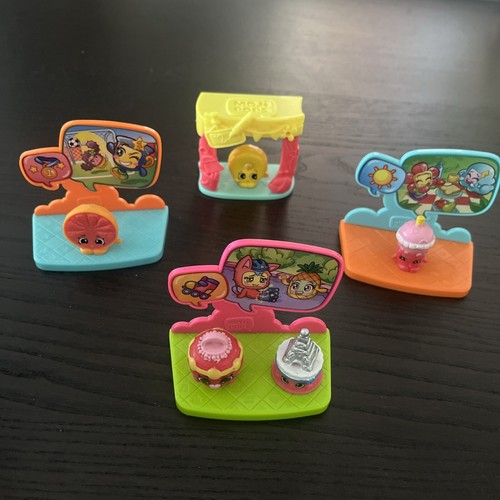 Moji Pops Figure Toy Playset Bundle With 5 Characters