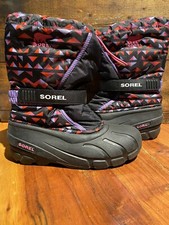 Sorel Flurry Purple Girl's Winter Snow Boots Size 6 U.S.