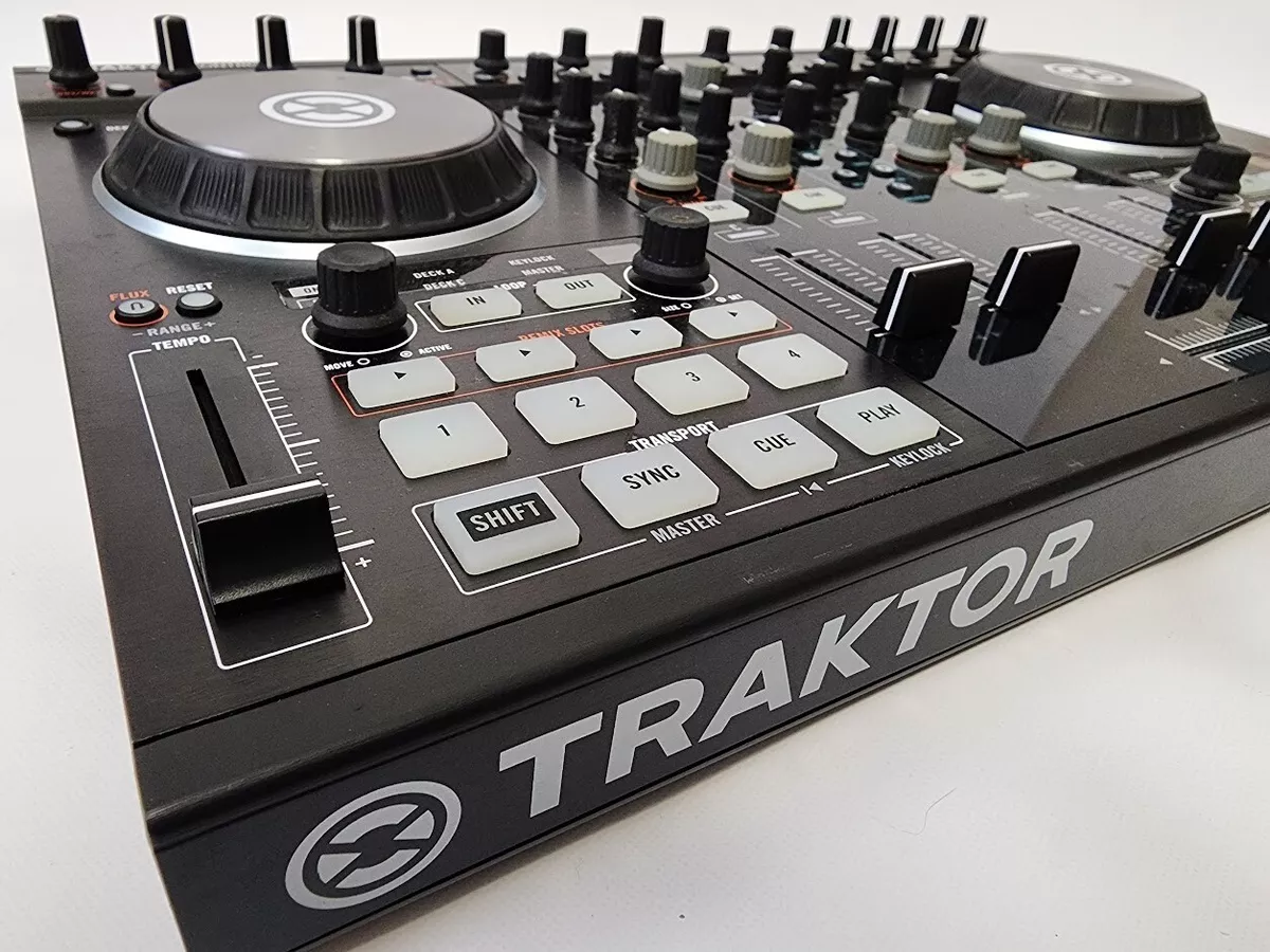 Native Instruments TRAKTOR KONTROL S4 MK2 DJ Controller 4 Channel