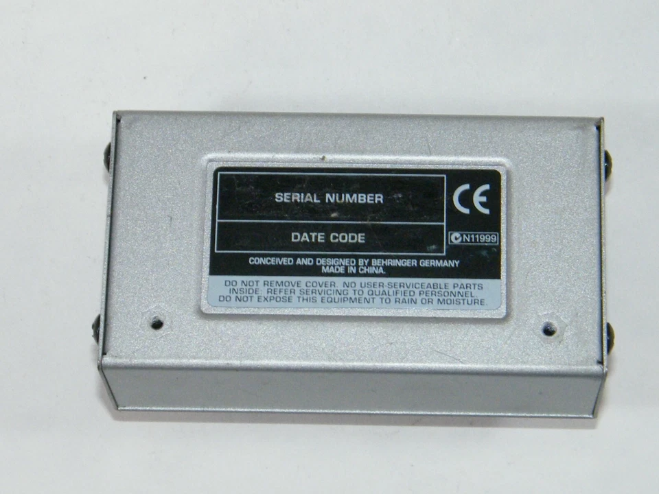 BEHRINGER MICROAMP HA400 AMPLIFIER, 4-CHANNEL STEREO HEADPHONE, GUARANTEED - Image 2 of 4