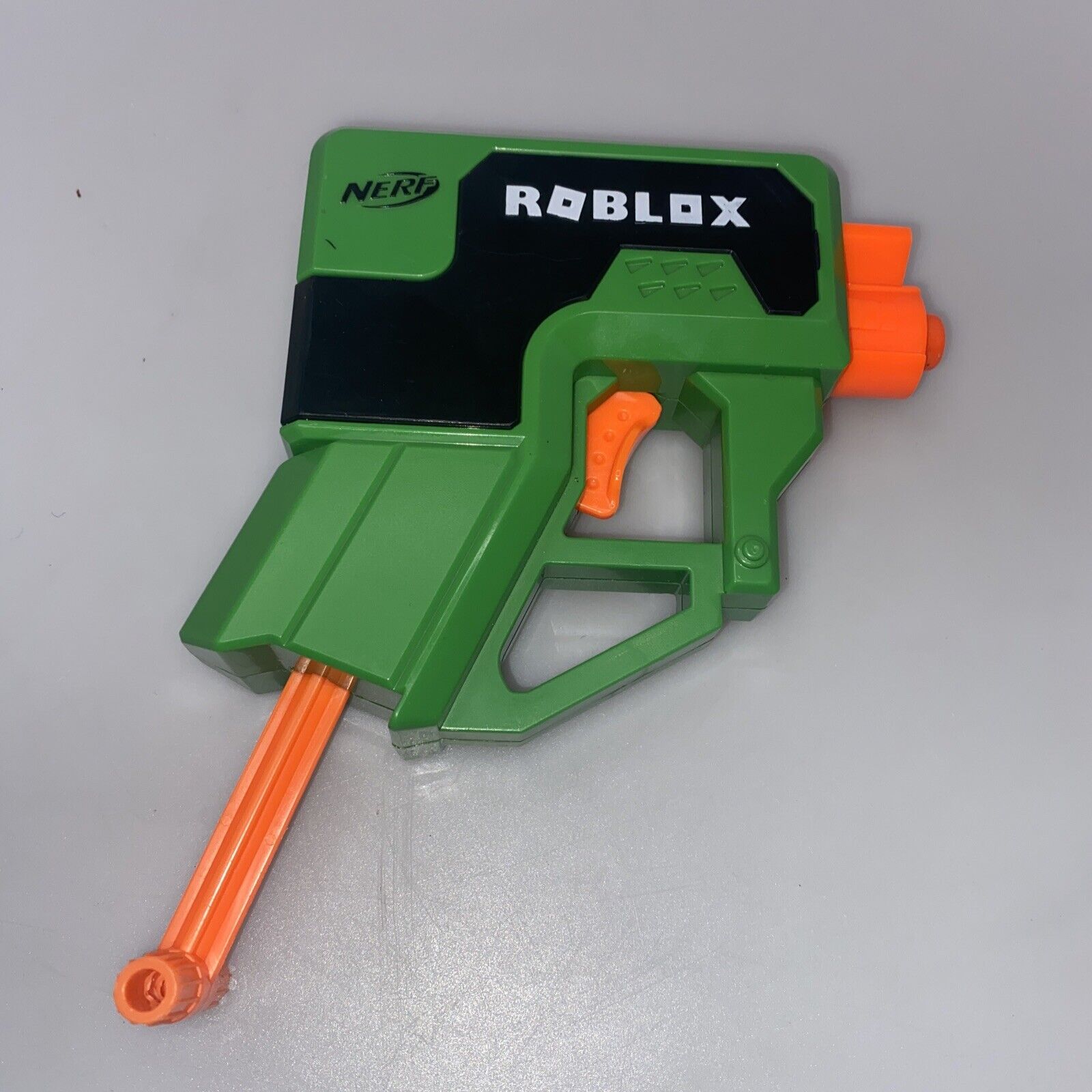  NERF Roblox Phantom Forces: Boxy Buster Dart Blaster