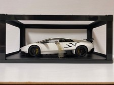 AUTOart 1/18 Lamborghini Murcielago LP670-4 SV Matte White