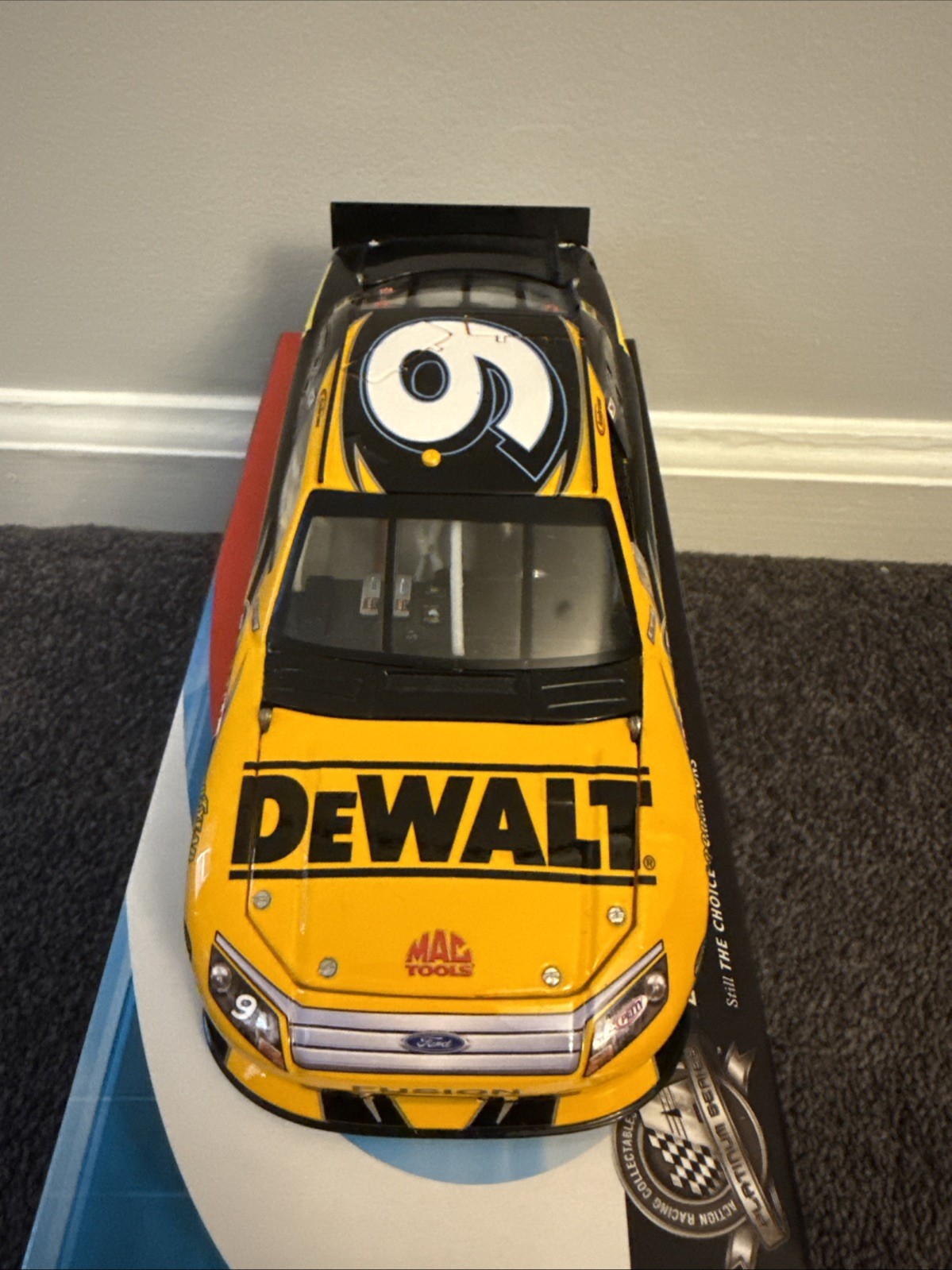 Picture 2 of 5