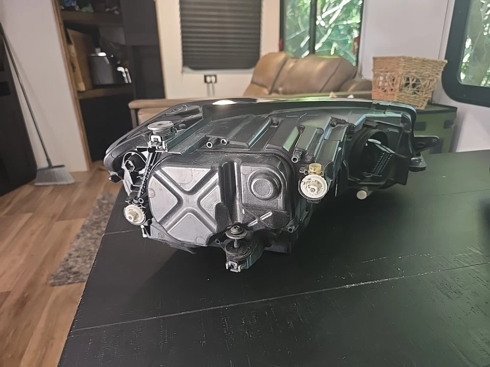 FAROS LED COMPLETOS IZQUIERDA Y DERECHA VOLKSWAGEN GOLF GTI MK7 2018-2020 OEM Foto 4 de 4