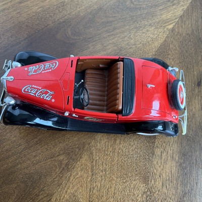 Coca-Cola 1934 Ford V8 Roadster Diecast Metal Car 1:19 Scale by