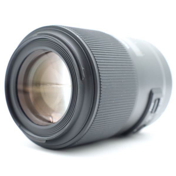 Tamron SP 90mm F/2.8 Di Macro 1:1 USD for Sony Near-New Condition