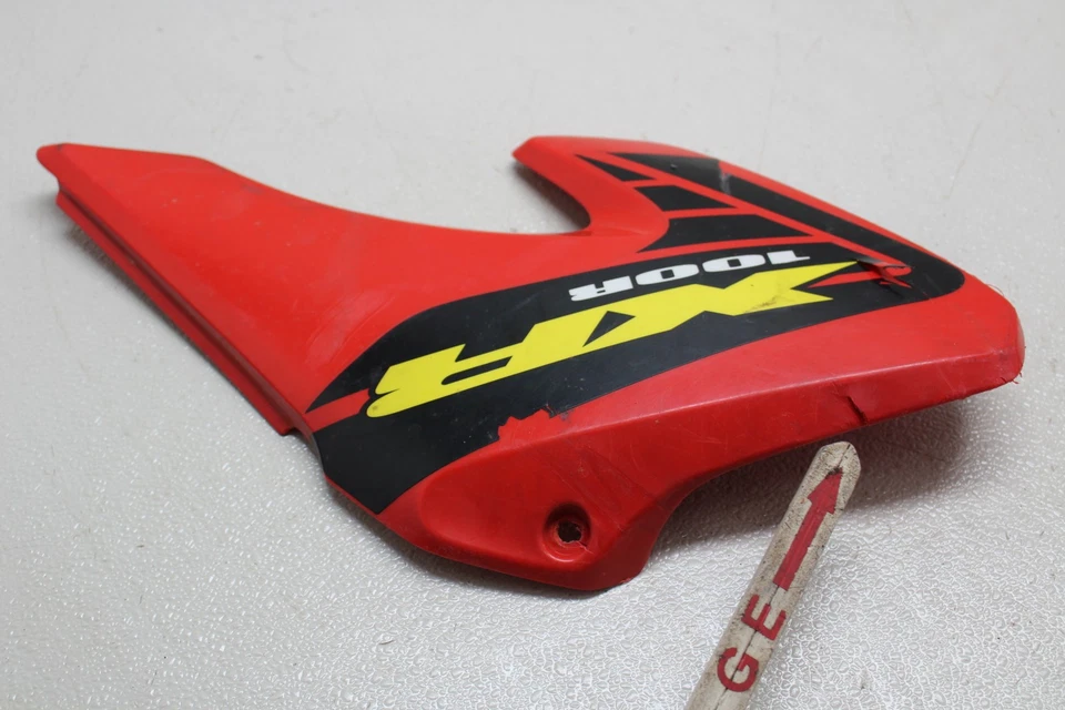 CONJUNTO DE CAPUZES CARENAGENS PAINÉIS TANQUE LATERAL ESQUERDO DIREITO HONDA XR100R 2001-2003 - Imagem 3 de 4