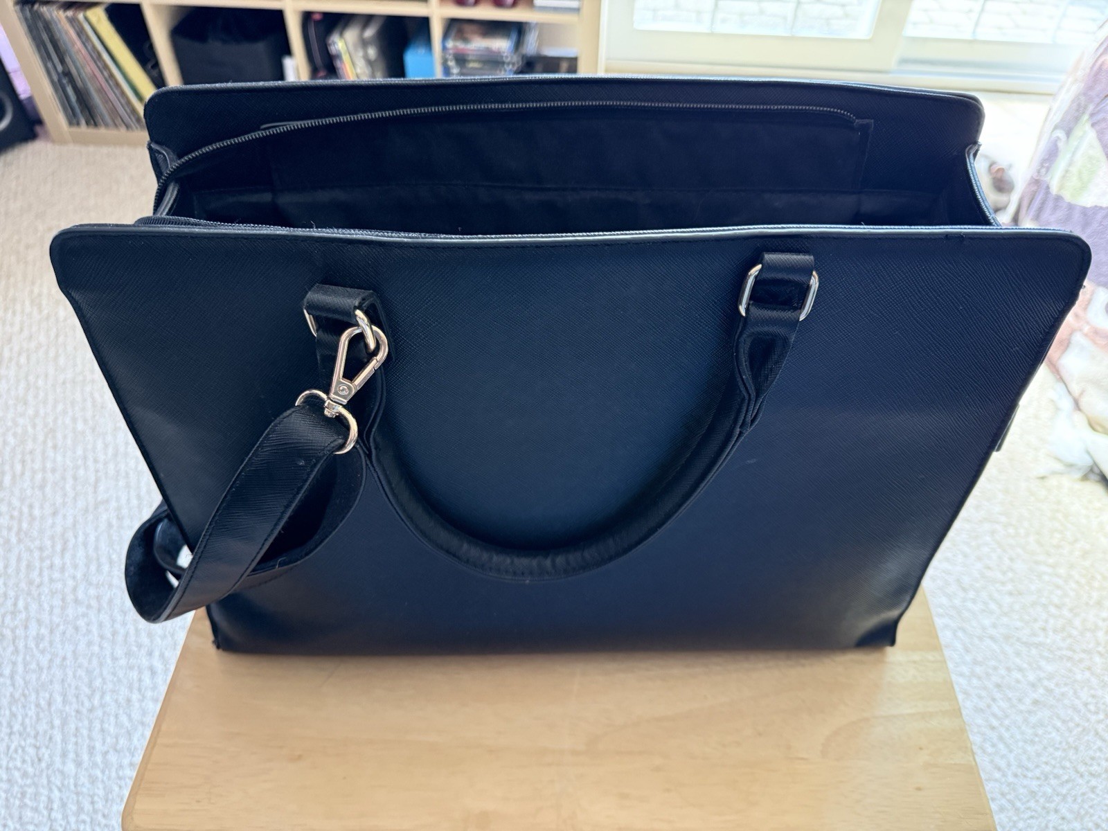 Ladies Laptop Bag With Shoulder Strap- Black