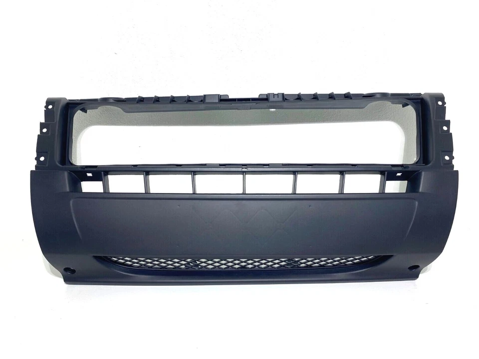 Parachoques delantero Ram Promaster 2019-2022 cubierta central camioneta local Foto 3 de 4