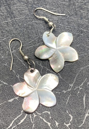 Mother of Pearl Plumeria Flower Dangle Earrings 1.5” iridescent, gray white