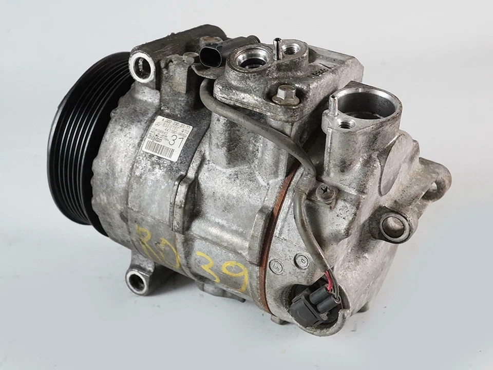 Двигатель насоса кондиционера 2010 - 2012 Mercedes Benz класса E E350 0022303111 - Изображение 3 из 4