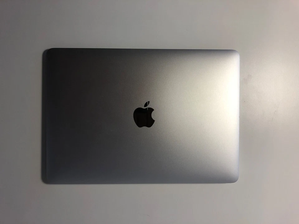Apple MacBook 12" (2015), silber, gebraucht – perfekt zum gelegentlichen Surfen - Bild 4 von 4