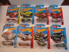 LOT OF 21 HOTWHEELS CARS IN THE ORIGINAL PACKAGING - BRAND NEW - SEE PICS
