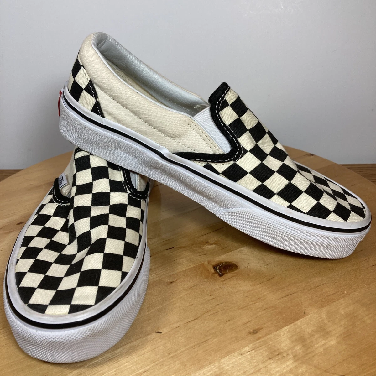 Vans checker boards top
