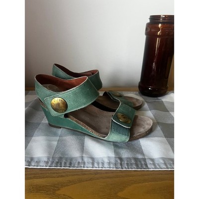 Taos Carousel Sage Green Leather Wedge Sandals Brass Button Comfort Shoes 40 US9