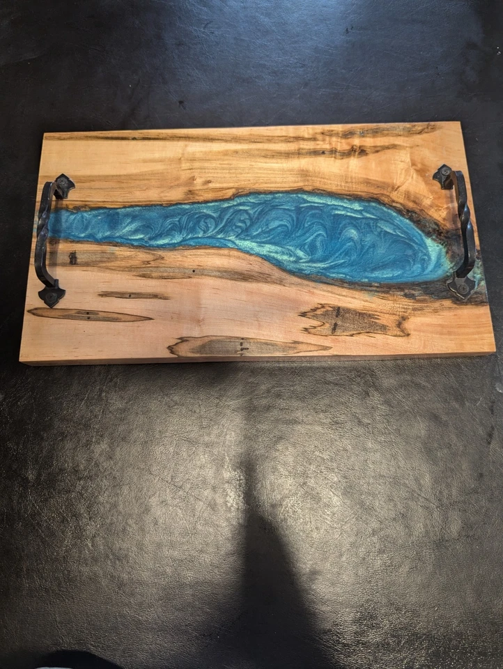 Tabla de queso de madera epoxi bandeja para servir tabla de charcutería con asas Foto 2 de 4