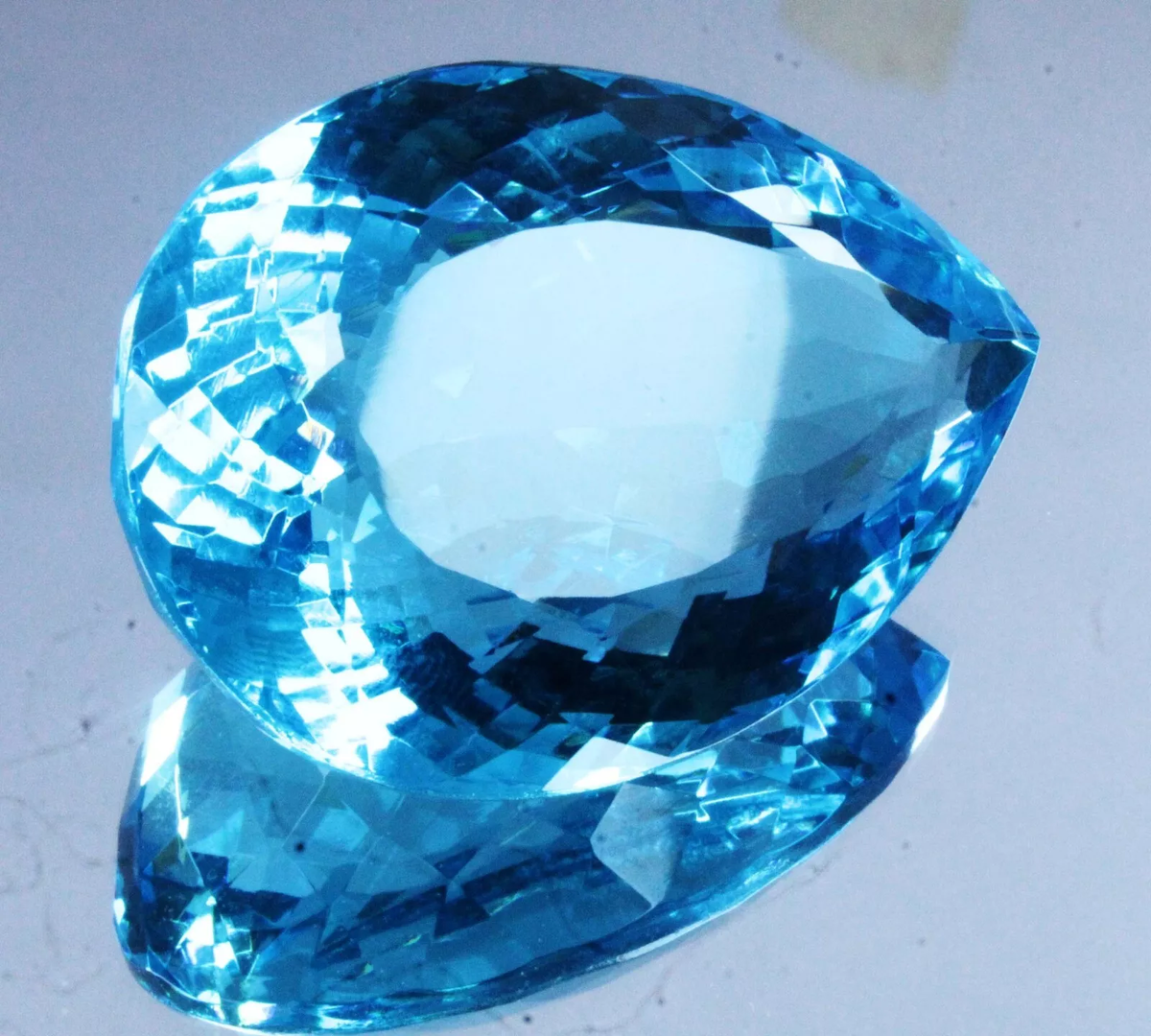 チャンピオントパーズ ルースストーン 15.43 ct AAA Grade Pear Shape (18 x 14 mm) Brazilian Champion Topaz Natural Loose Gemstone 200.26 Ct Natural Certified Brazilian Pear Cut Blue Topaz Loose