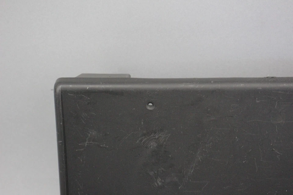 ✅ Soporte de matrícula delantero 16-19 Volkswagen Passat 561807287 OEM Foto 2 de 4