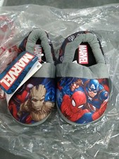 Marvel Slippers Size 7/8 New With Tags brand new
