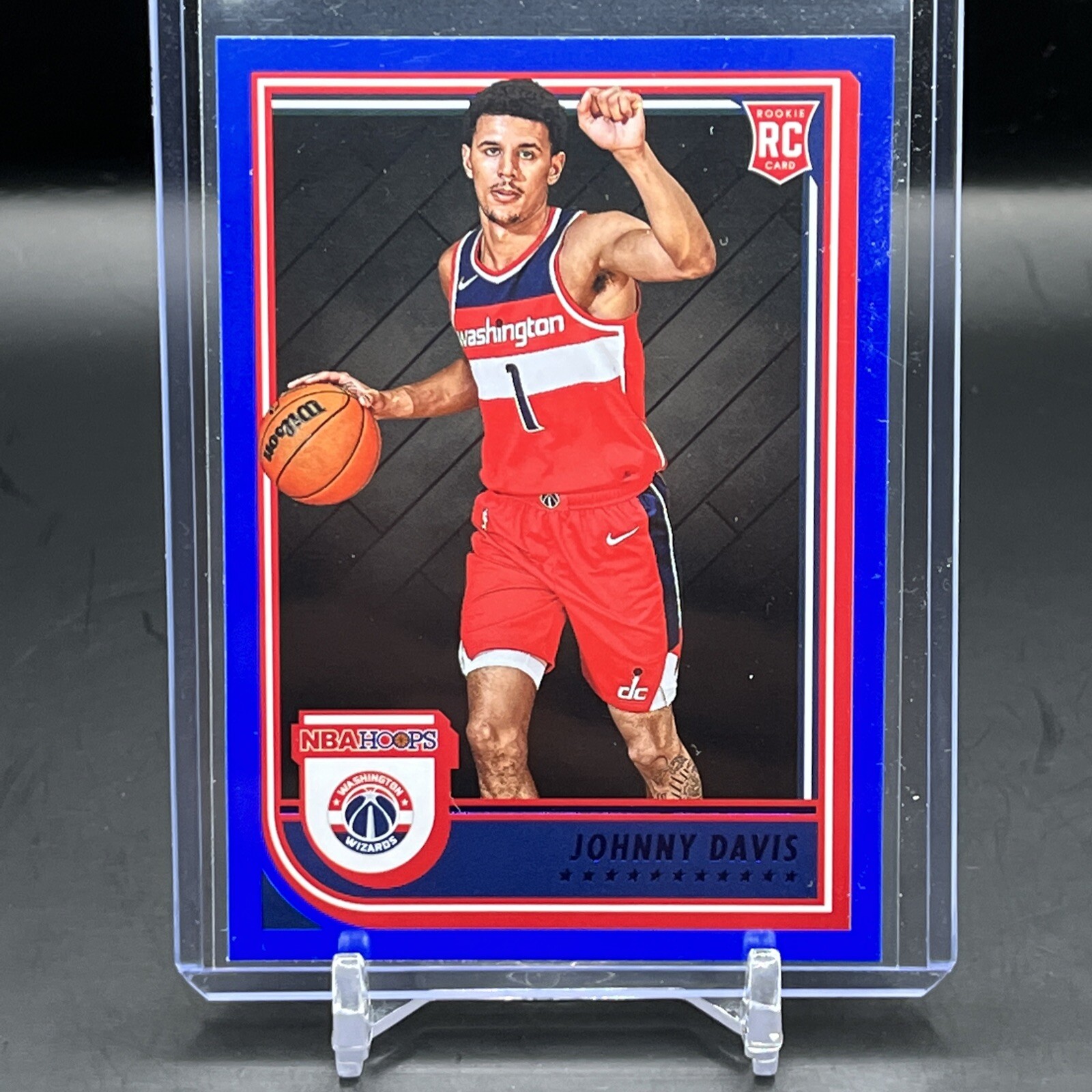 2022-23 NBA Hoops RC Johnny Davis Blue Parallel Rookie #240 Wizards SP