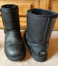 UGG Classic Short Waxed Leather Boots 1125794 Women s Size 8 Black