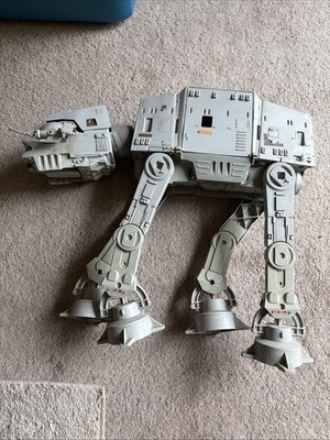 Vintage 1981 Kenner Star Wars AT-AT Walker - Clean Battery Light Works