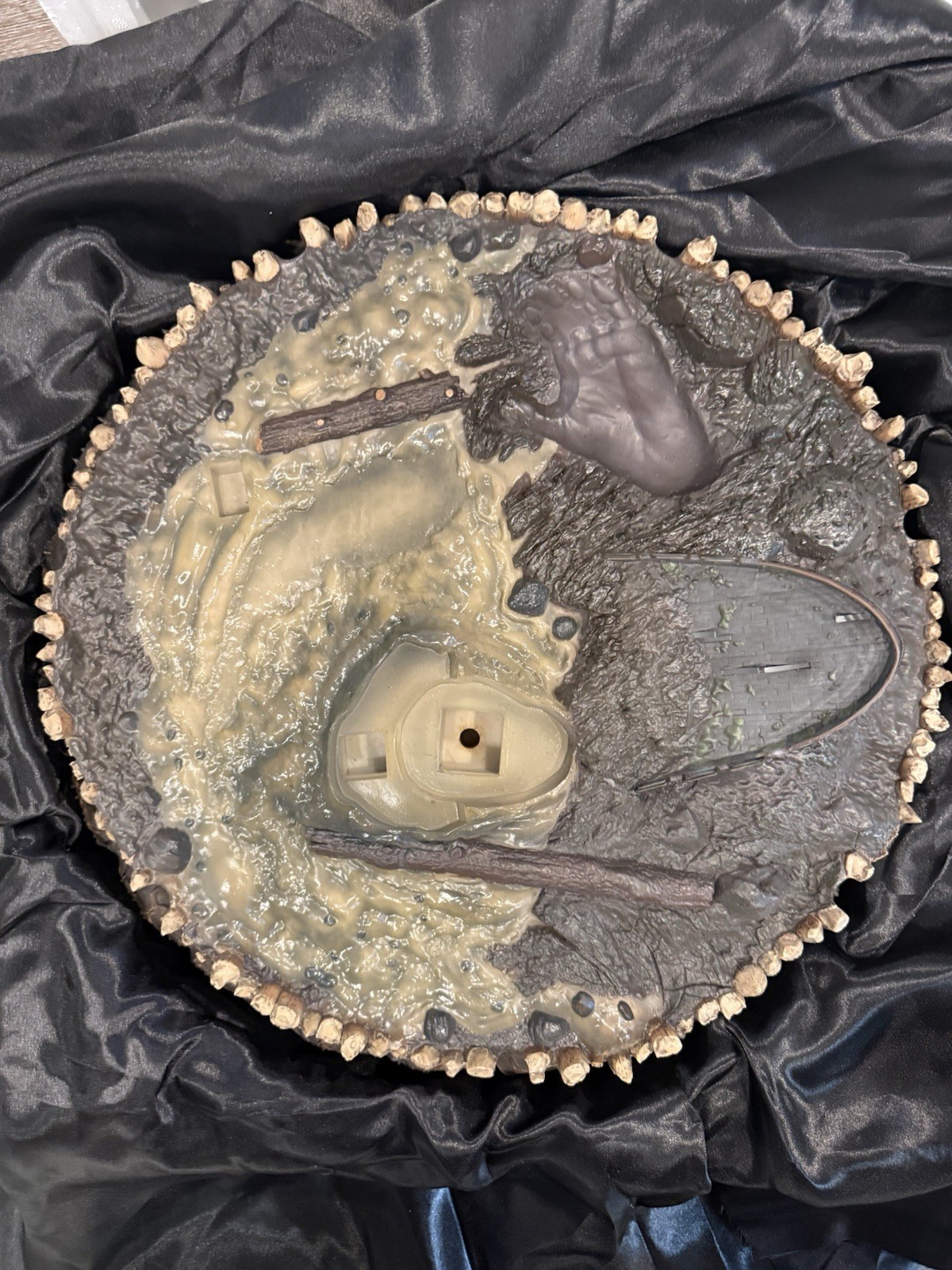 PRIME 1 Kong Skull Island Kong vs Skull Crawler BASE. THIS IS FOR THE BASE ONLY