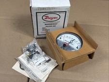 NEW Dwyer 2002 Magnehelic Differential Pressure Gauge 0-2 WC 1/8 NPT FAST SHIP