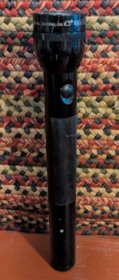 Vintage Maglite 4D Cell Black Flashlight 14-3/4