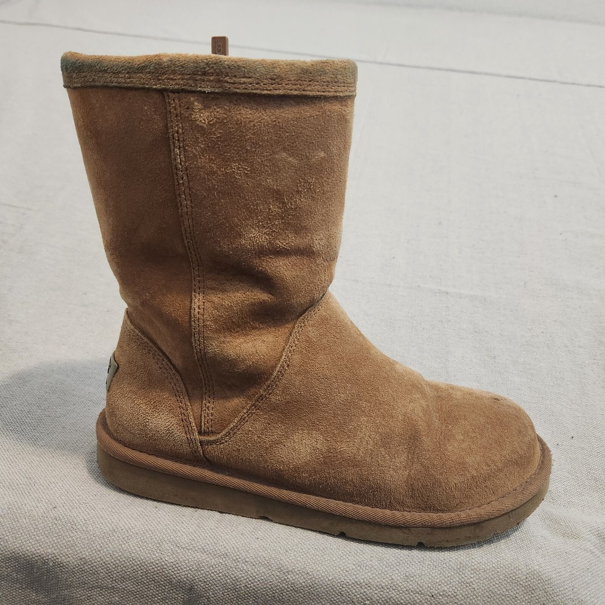 UGG Australia Roslynn Womens Size 7 38 Chestnut Suede  display picture 2