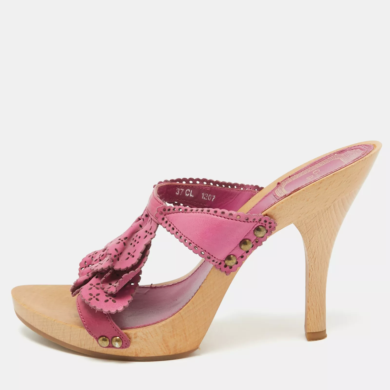 Sandales sabots Dior cuir rose découpé détail laser pointure 37