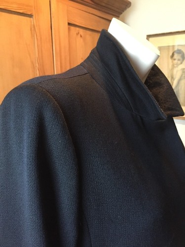 MASKA Italian Wool Coat USA Size 12 Classic And Classy - Picture 3 of 12