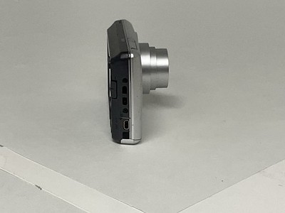 Sony Cyber-shot DSC-W620 14.1MP Digital Camera - Silver