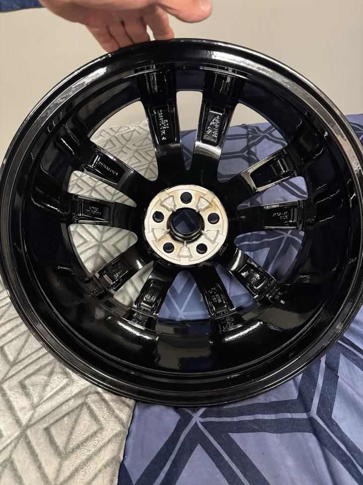 Llanta de 20" OEM Jaguar E-Pace 2018 2019 2020 2021 2022 Foto 2 de 2