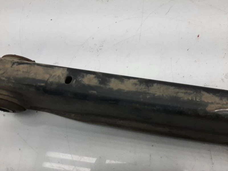 Brazo de control inferior trasero 00-10 CHEVROLET SUBURBAN 1500 15286145 Foto 4 de 4