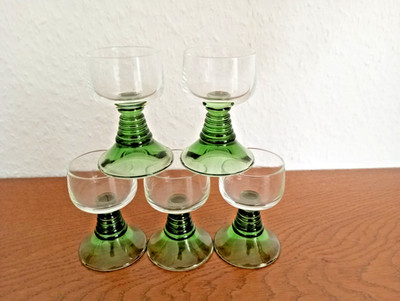 5 Mini Römer, Schnapsrömer, Likörrömer, H: 7,5 cm, D: 4,5 cm, ca. 2 cl