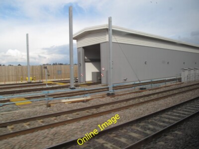 Photo 6x4 New train shed outside Reading One of several new buildings com c2014