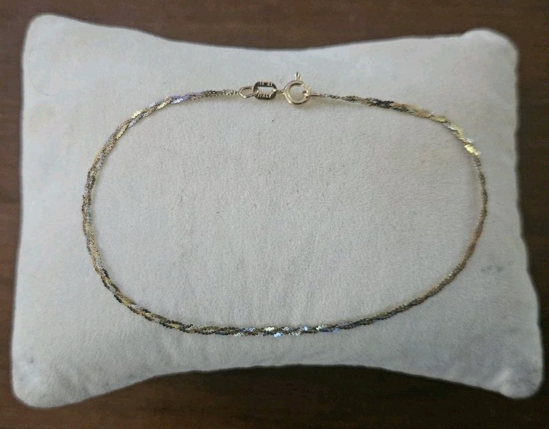 14k Italy, Tri Color, White-Yellow-Rose 14k Gold Braided 7' Bracelet, .62 Grams 