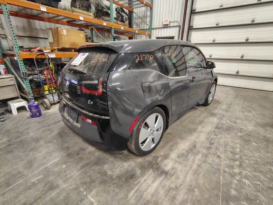 14 - 20 BMW BMW i3 Radiator E834933 Foto 4 de 4