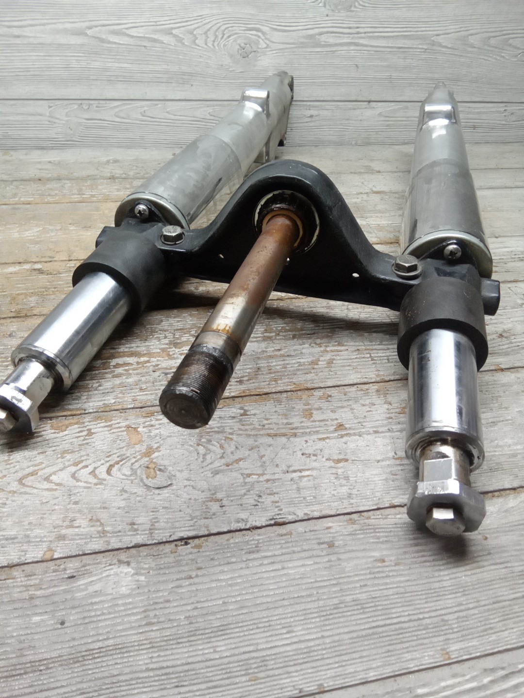 1987 87 Harley Davidson Tour Glide FLTC Front Forks Leg Sliders RH LH DL-687