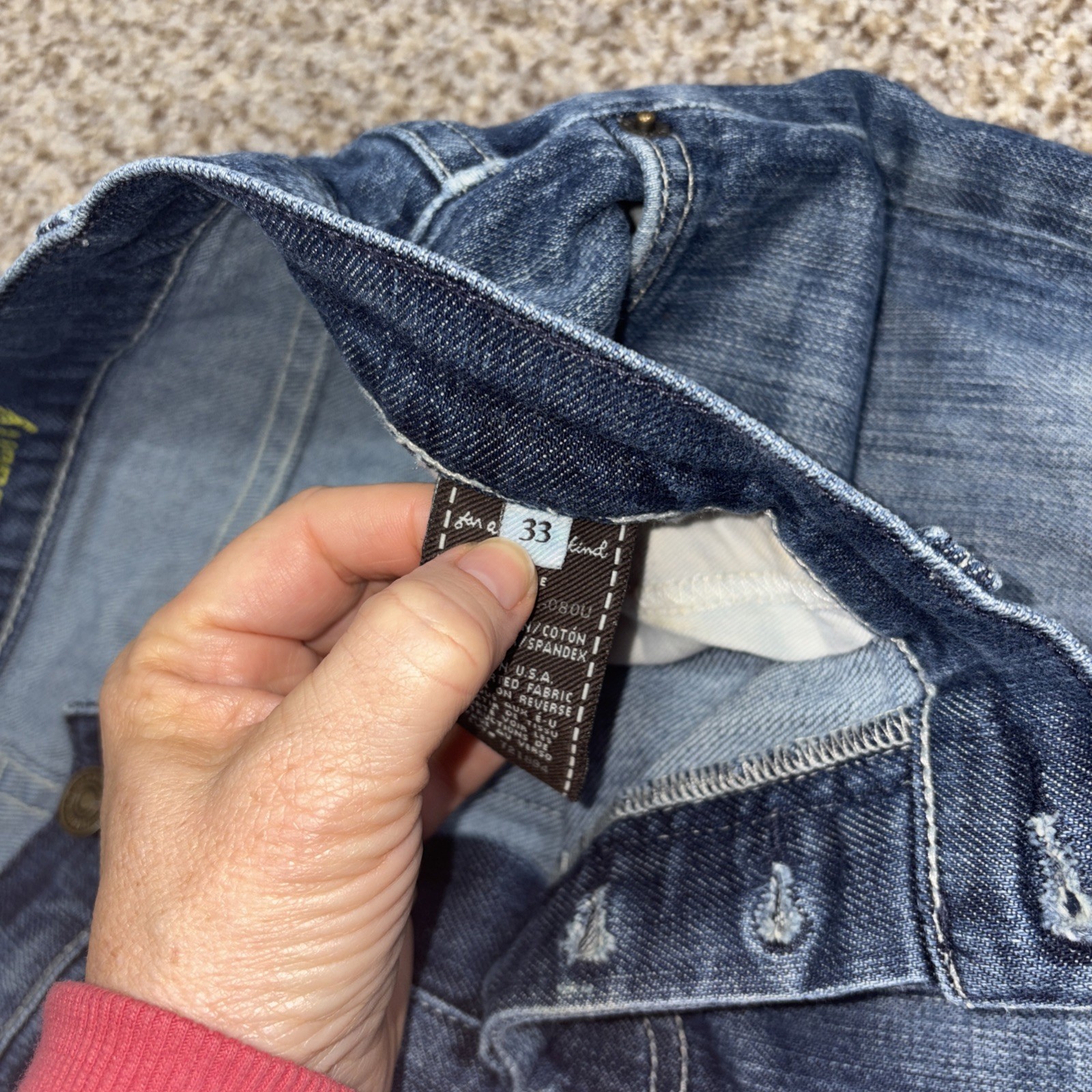 7 for all Mankind Slouchy Denim jeans Men's size 33 X 29 medium wash button fly - View 4