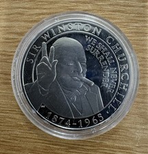 Commemorative Gibraltar coin featuring Sir Winston Churchill Excellent Condition