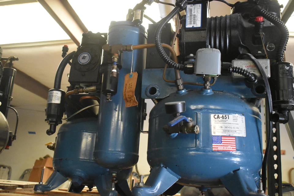 DentalEZ CA-651 стоматологический воздушный компрессор — б/у - Изображение 4 из 4